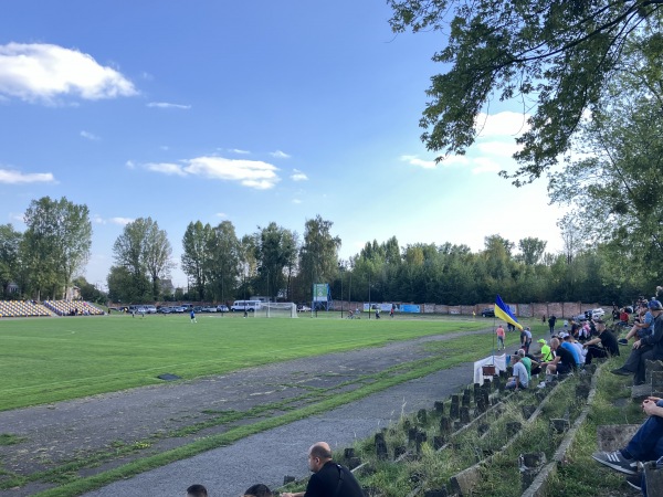 Stadion Halychyna - Novyi Rozdil