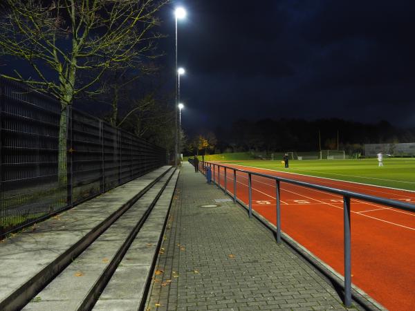 Sportplatz Dieter-Forte-Gesamtschule - Düsseldorf-Eller