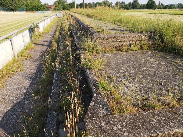 Sportgelände hinter der Mainbrücke - Kemmern