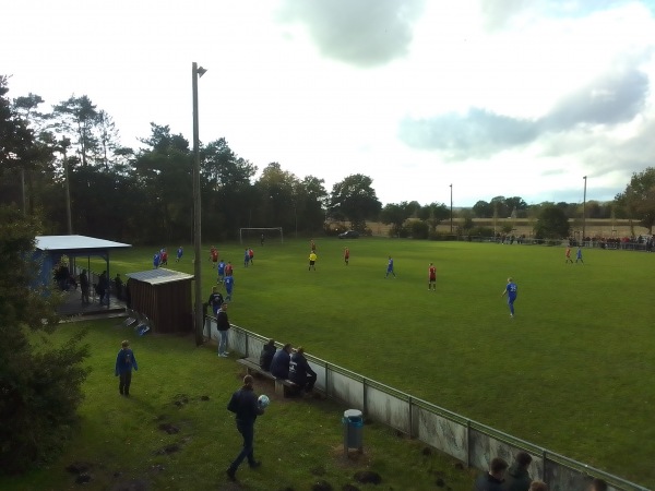 Sportplatz am Schwarzen Pohl - Hechthausen-Bornberg