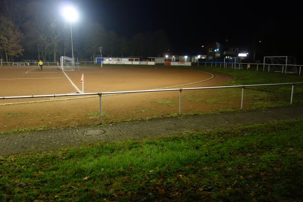 Fritz-Peters-Sportplatz - Moers-Kapellen