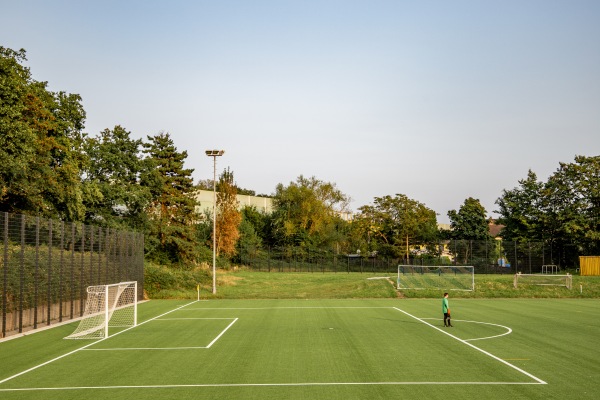 Walter-Mundorf-Stadion Nebenplatz - Siegburg