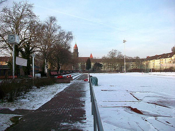 Sochos-Sportplatz - Berlin-Steglitz