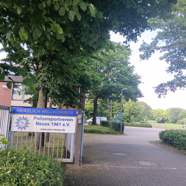 Bezirkssportanlage am Stadtwald - Neuss