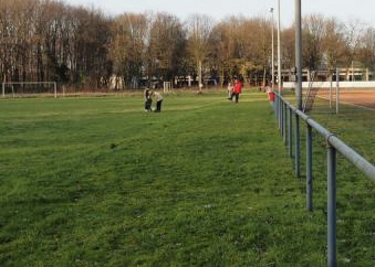 Revierparkstadion am Mattlerbusch Nebenplatz - Duisburg-Röttgersbach