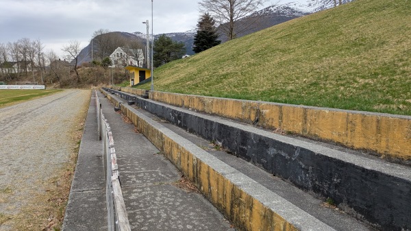 Eid stadion - Nordfjordeid