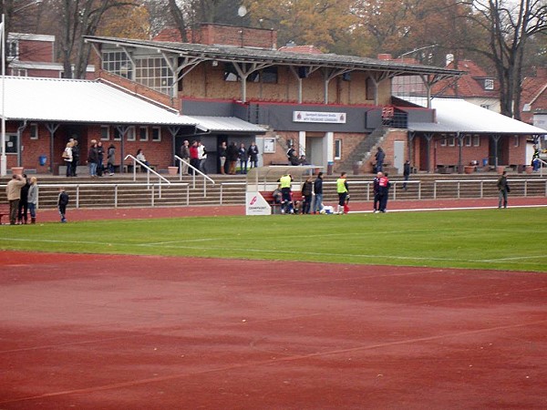 Sportpark Uelzener Straße - Lüneburg-Rotes Feld