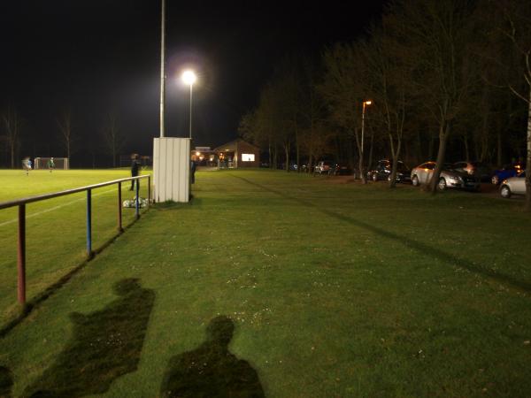 Sportplatz Birkenkampweg - Petershagen/Weser-Quetzen