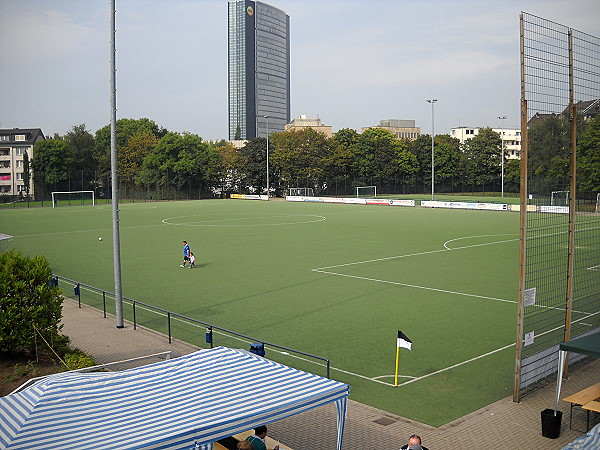 Bezirkssportanlage Windscheidstraße Platz 2 - Düsseldorf-Düsseltal