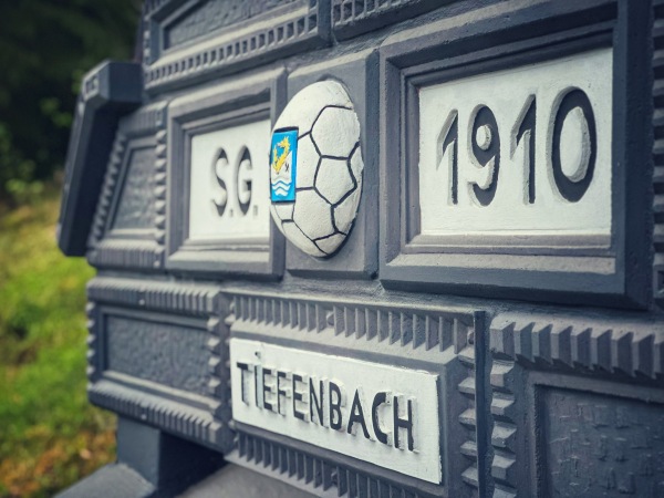 Sportplatz Am Hühnerberg - Braunfels-Tiefenbach