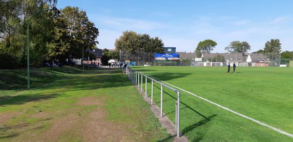 Sportanlage Karolingerstraße - Niederzier-Huchem-Stammeln