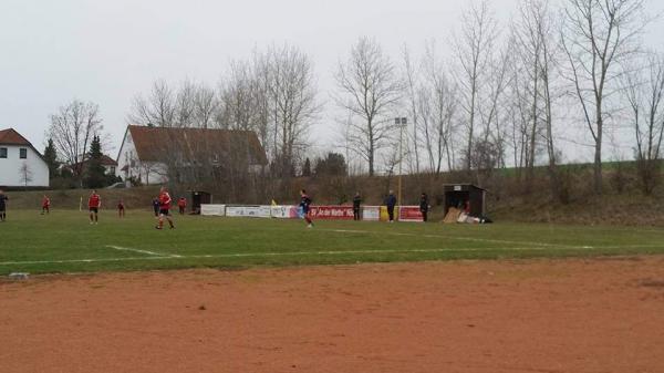 Sportplatz am Weinberg - Nöda