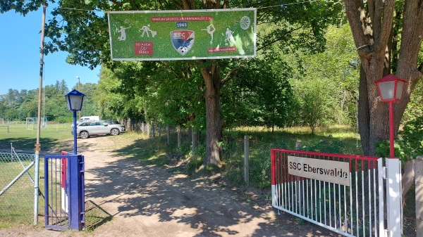 Sportplatz Karlshöhe - Eberswalde-Karlshöhe