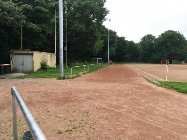 Sportplatz Kaiserhöhe - Wuppertal-Brill