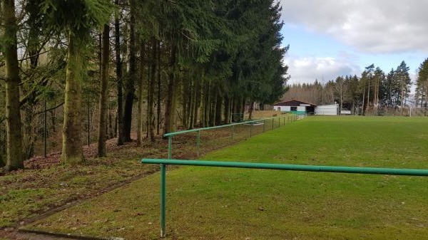 Waldsportplatz - Leinatal-Catterfeld