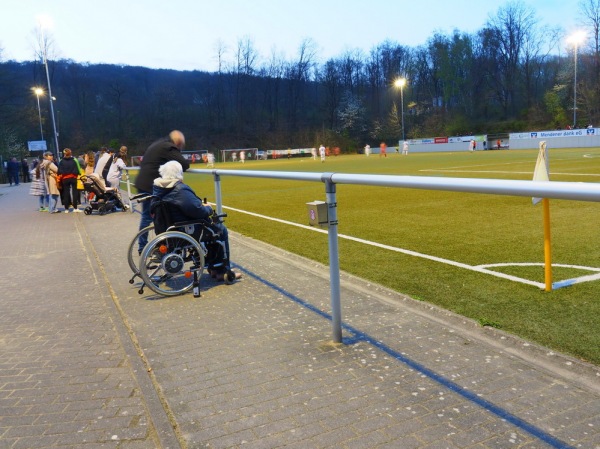 Huckenohl-Stadion Nebenplatz - Menden/Sauerland