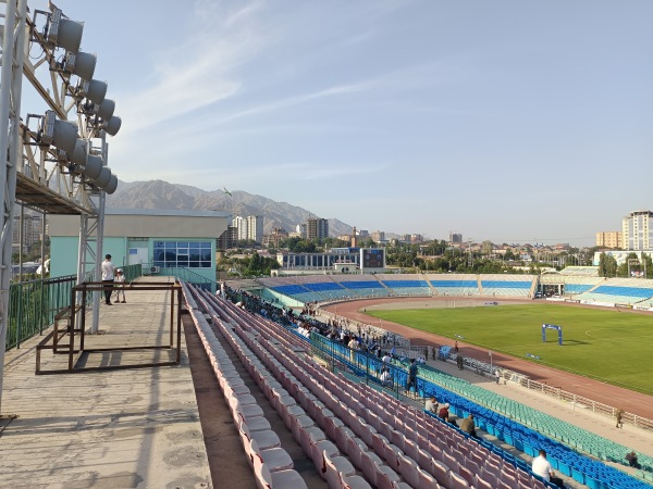 Bistsolagii Istiqloliyati Stadium - Khujand