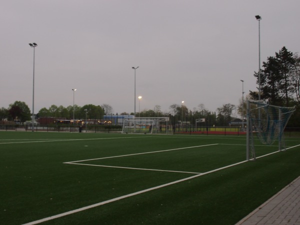 Volksbank Niederrhein Arena Nebenplatz - Moers-Asberg