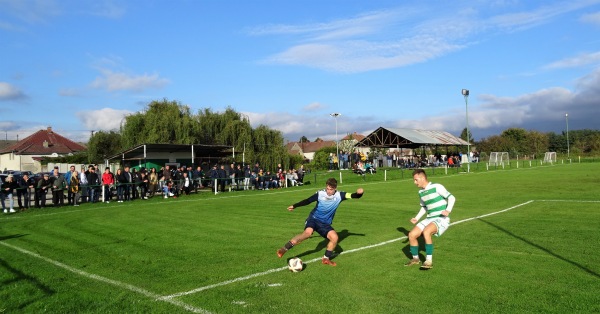 Futbalové ihrisko Čáry - Čáry