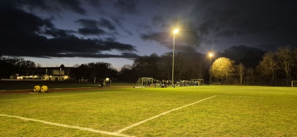 Bezirkssportanlage Mühlenberg B-Platz - Hannover-Wettbergen