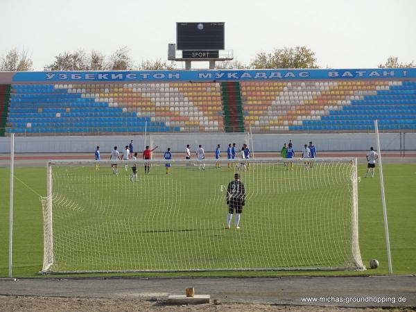 Turon stadioni - No'kis (Nukus)