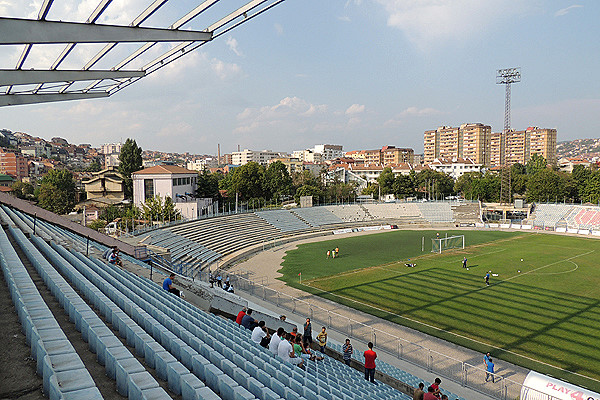 Stadiumi Fadil Vokrri - Prishtinë (Pristina)