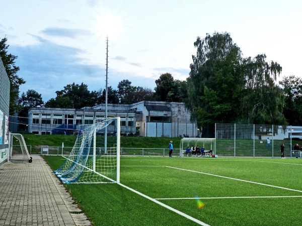 Sportzentrum Ost am Kleefeld - Lippstadt-Dedinghausen