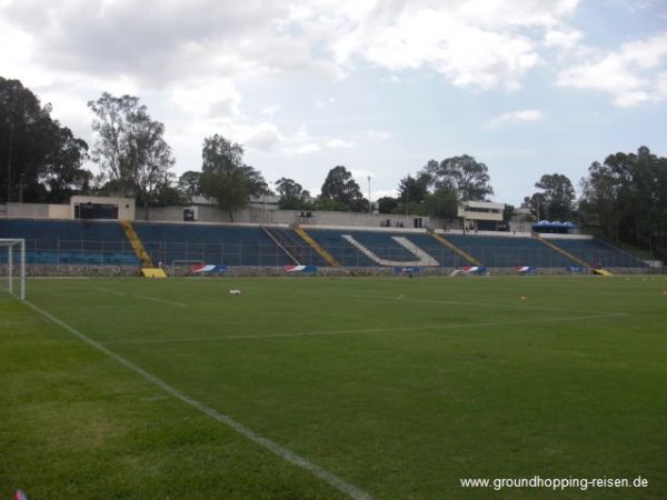 Estadio Revolución USAC - Ciudad de Guatemala