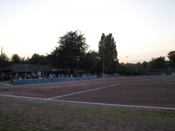 Sportplatz Im Wäldchen - Moers-Scherpenberg