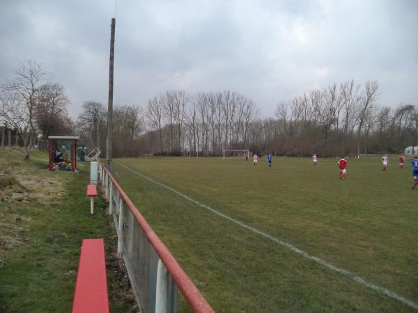 Sportplatz am Teich - Hötensleben-Wackersleben