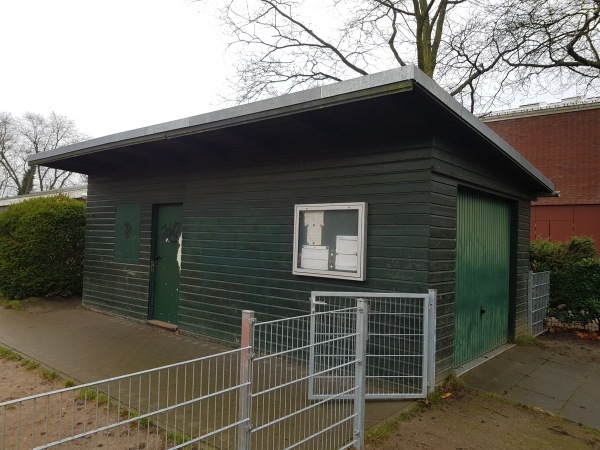 Sportplatz am Reesenbüttel - Ahrensburg
