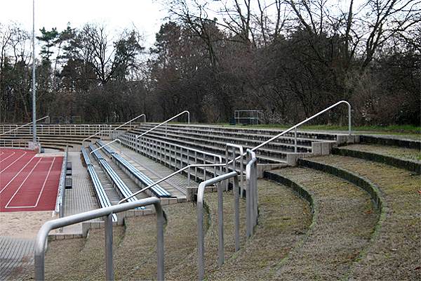 Sportparkstadion Neu-Isenburg - Neu-Isenburg