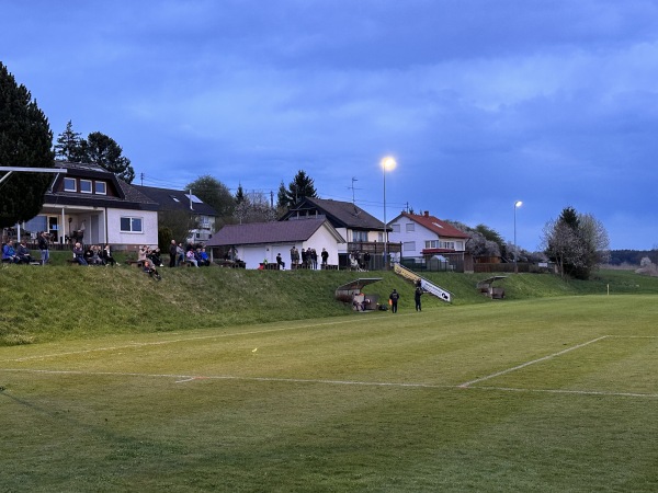 Sportplatz Höfwiesen  - Meßkirch-Menningen