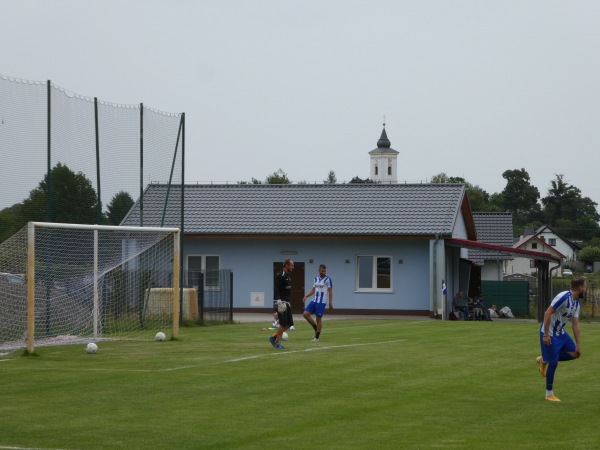 Boisko w Ołobok - Ołobok