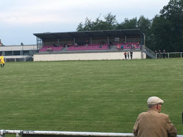 Neue Tribüne
