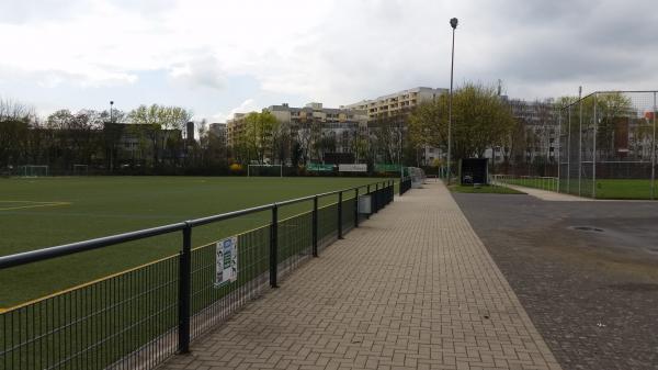 Jean-Löring-Sportpark Platz 2 - Köln-Zollstock