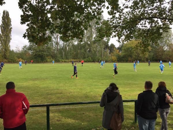 Sportanlage Waldstraße - B112er-Platz - Eisenhüttenstadt