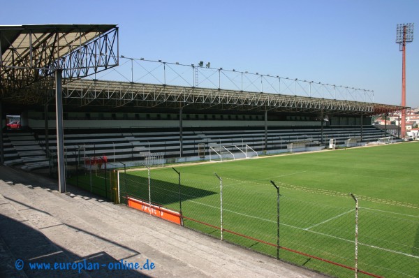 Estádio Abel Alves de Figueiredo - Santo Tirso