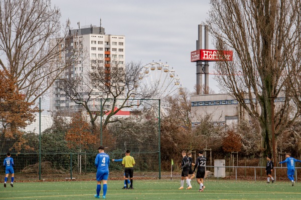 BVB-Stadion Nebenplatz - Berlin-Lichtenberg