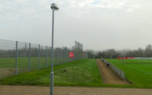 Ernst-Wagener-Stadion - Steinburg-Eichede