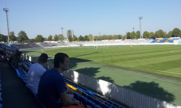 Stadionul Dacia - Speia