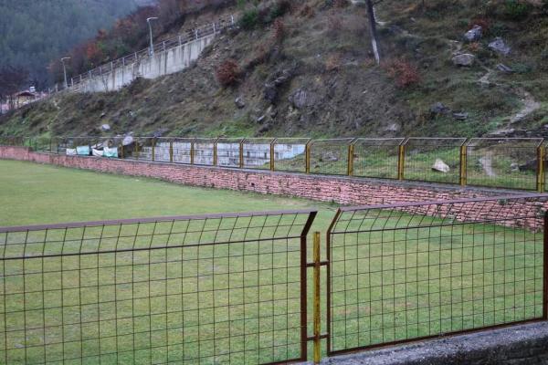 Fusha Sportive Skrapar - Çorovodë