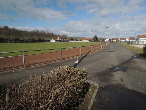 Sportanlage Alsheimer Straße Leichathletikplatz - Guntersblum