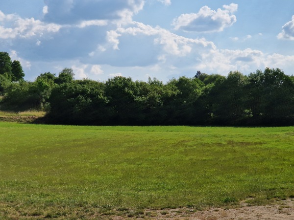 Sportplatz in der Tiefe - Alfeld/Mittelfranken
