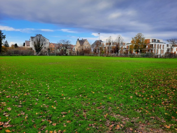 Sportplatz hinter der Meinloh-Halle - Ulm/Donau-Söflingen