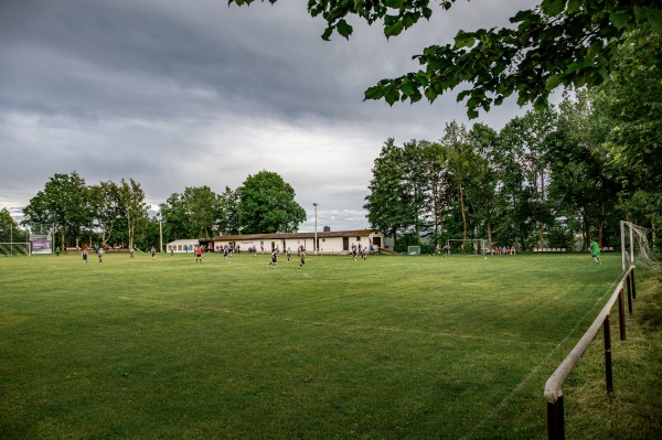 Sportplatz an der Floßmühler Höh' - Grünhainichen-Borstendorf