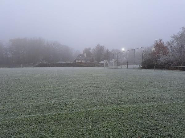 Sportpark Esserberg veld 7-Be Quick - Haren GR