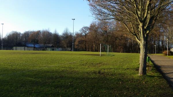 Flesnburger Stadion Platz hinter der Tribüne - Flensburg