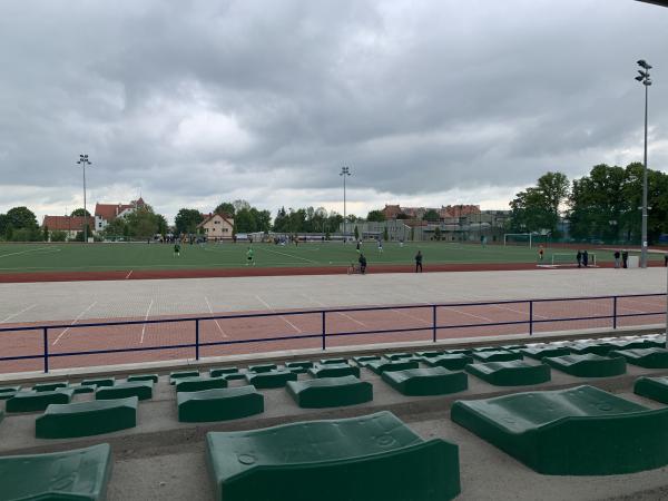 Stadion OSiR w  Strzegomiu Boisko obok - Strzegom