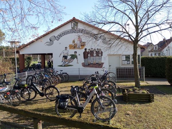 Sportplatz Etingen - Oebisfelde-Weferlingen-Etingen